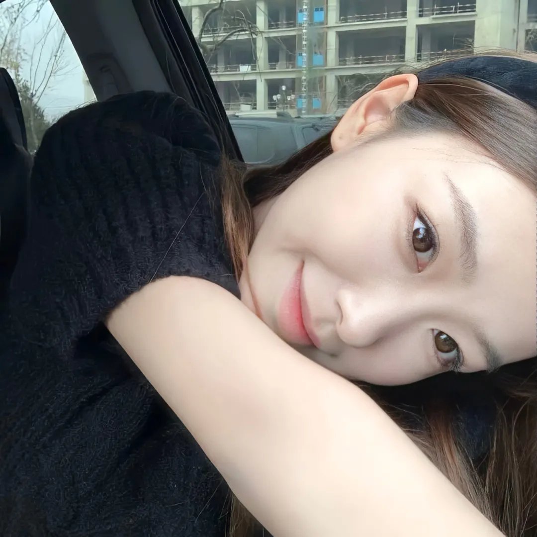 阳光灿烂的女人